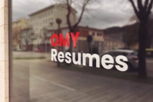 Omy Resumes: Contact Us Banner